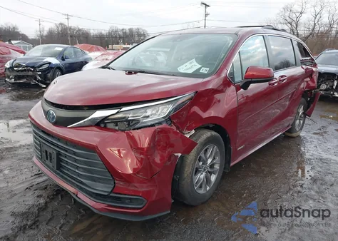 2021 Toyota Sienna Le из США, поврежденный, VIN 5TDKRKEC4MS030084